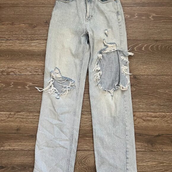 PacSun 90s Boyfriend Distressed Light Wash Denim Jeans Size 22 - Picture 4 of 16